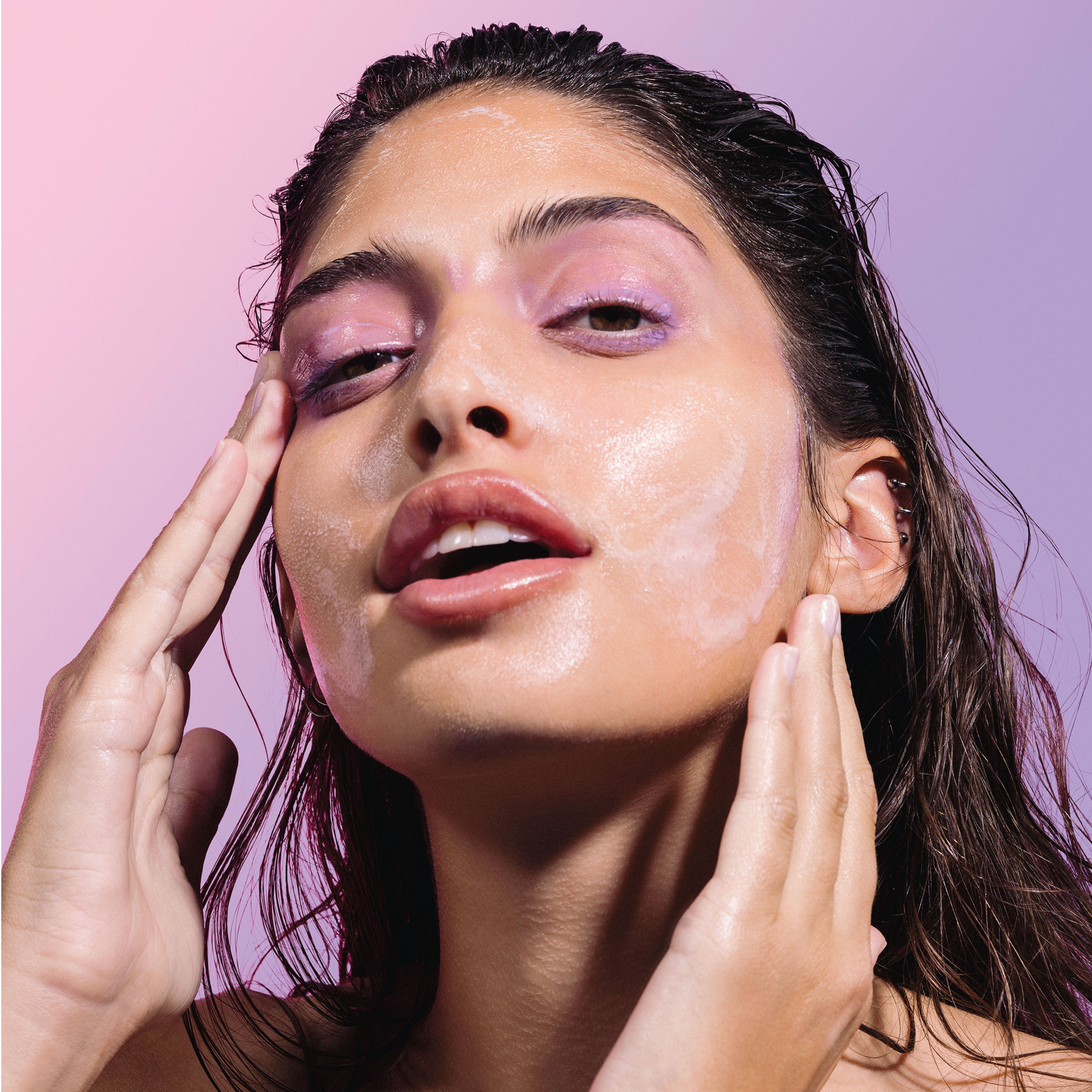 Mini Blueberry Bounce Gentle Cleanser - product image 4